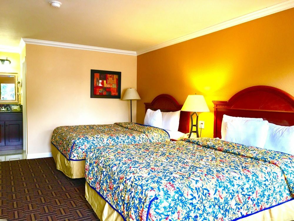 The Lemon Tree Hotel Anaheim Bagian luar foto