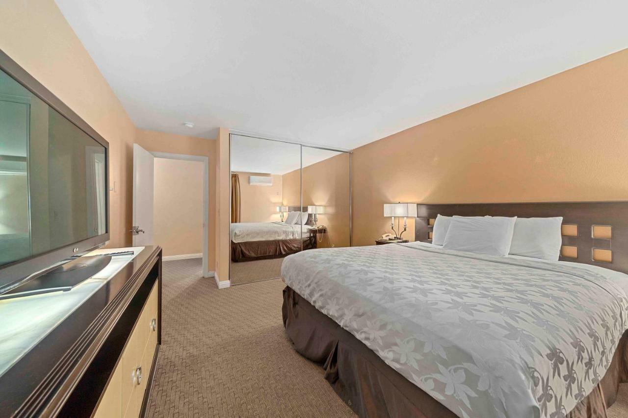 The Lemon Tree Hotel Anaheim Bagian luar foto